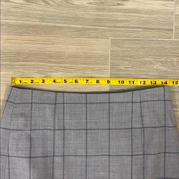 NWT Banana Republic Ruffle Lightweight Wool Skirt - Picture 7 of 7